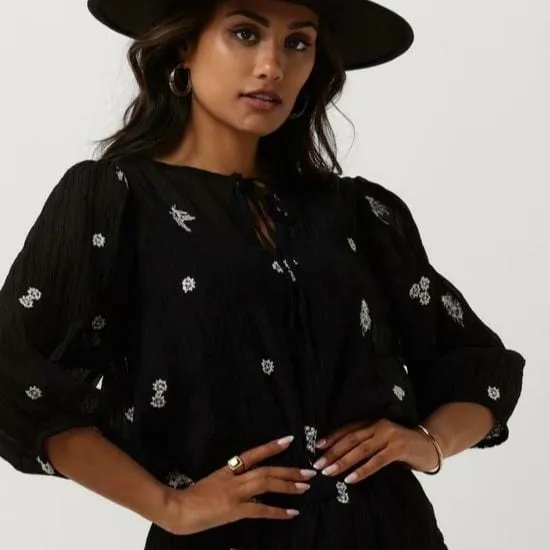 Object Jalfra 3/4 Sleeve Top In Black Embroidery Detail